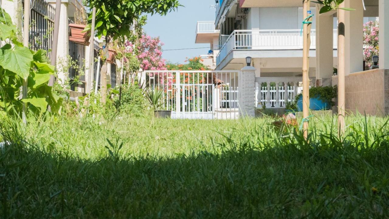 Niki Apartments Paralia Dionysiou Exterior photo